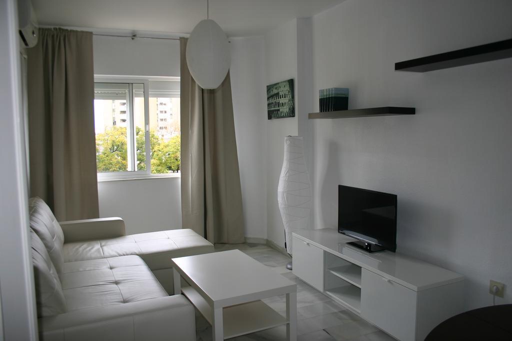 Apartamento Las Adelfas Jerez de la Frontera Exterior photo